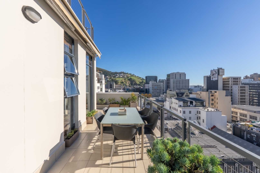 2 Bedroom Property for Sale in Cape Town City Centre Western Cape